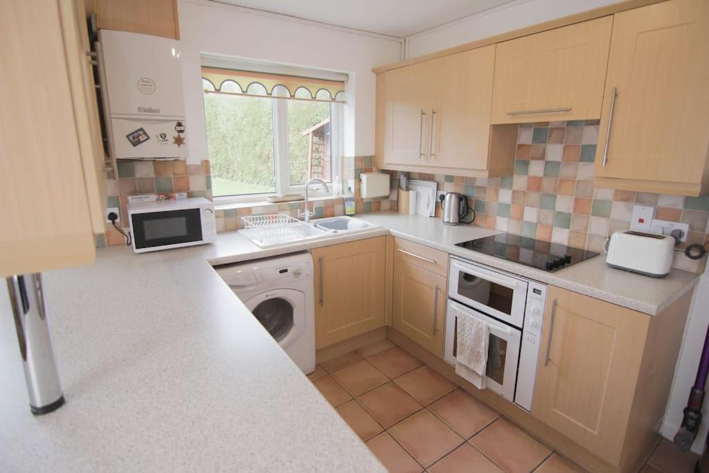 2 Bed House - Bhx - Nec Holiday home Solihull